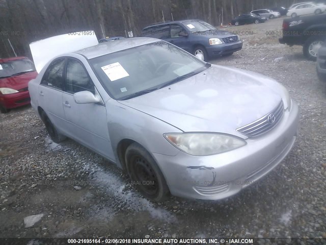 4T1BE30KX6U153558 - 2006 TOYOTA CAMRY LE/XLE/SE GRAY photo 1