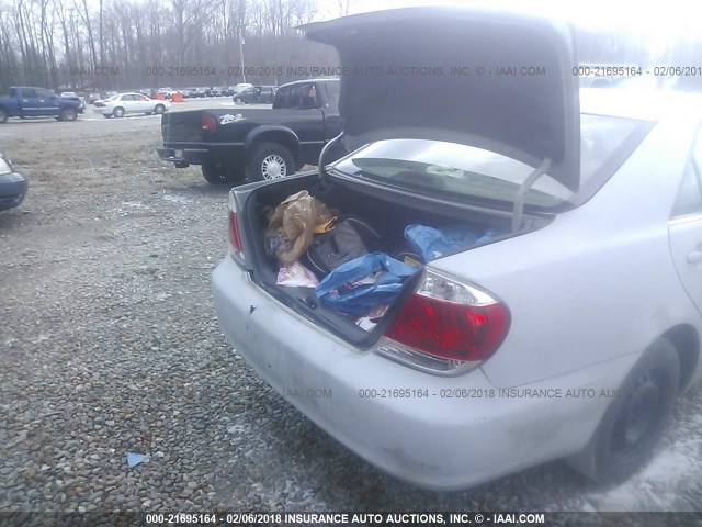 4T1BE30KX6U153558 - 2006 TOYOTA CAMRY LE/XLE/SE GRAY photo 6