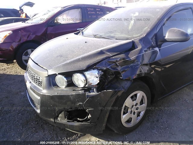 1G1JA5SH7E4115317 - 2014 CHEVROLET SONIC LS BLACK photo 6