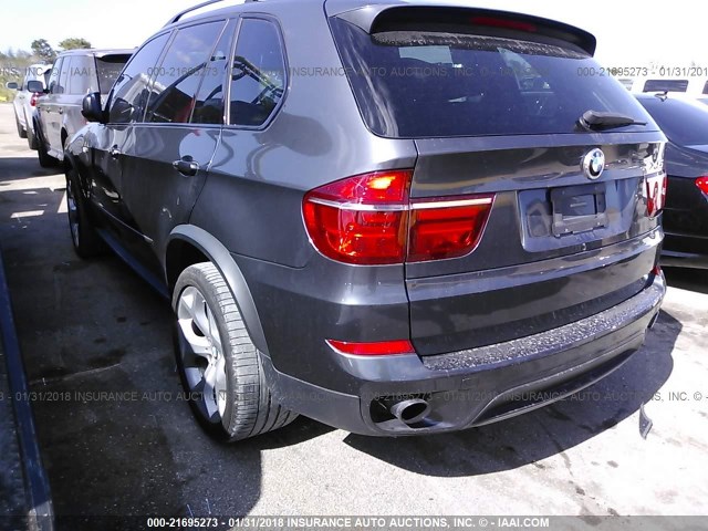 5UXZV4C55BL415807 - 2011 BMW X5 XDRIVE35I GRAY photo 3