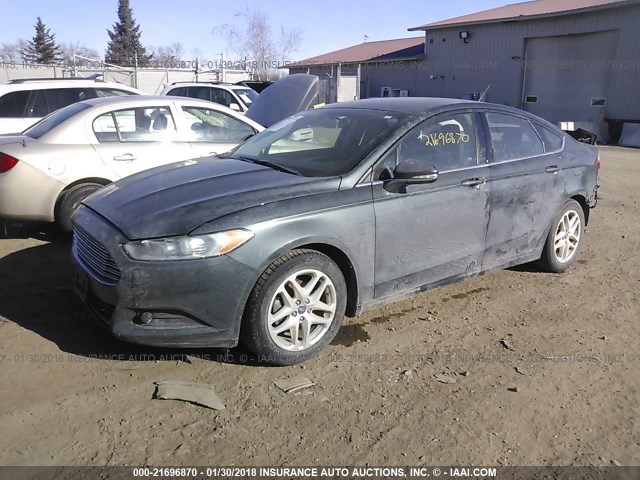 3FA6P0H73FR305496 - 2015 FORD FUSION SE GRAY photo 2