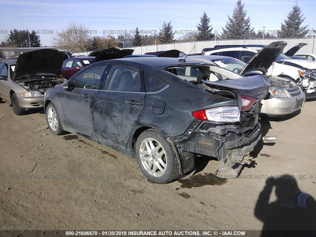 3FA6P0H73FR305496 - 2015 FORD FUSION SE GRAY photo 3