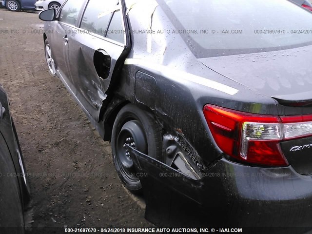 4T1BF1FK9DU205946 - 2013 TOYOTA CAMRY L/SE/LE/XLE 灰色 照片 6