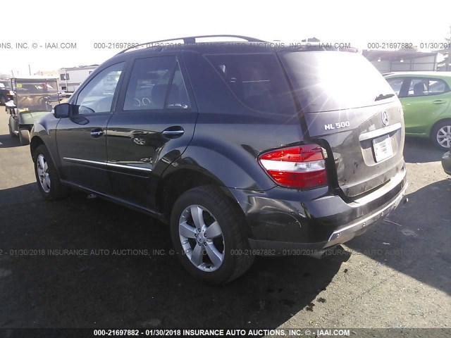 4JGBB75EX6A030721 - 2006 MERCEDES-BENZ ML 500 BLACK photo 3