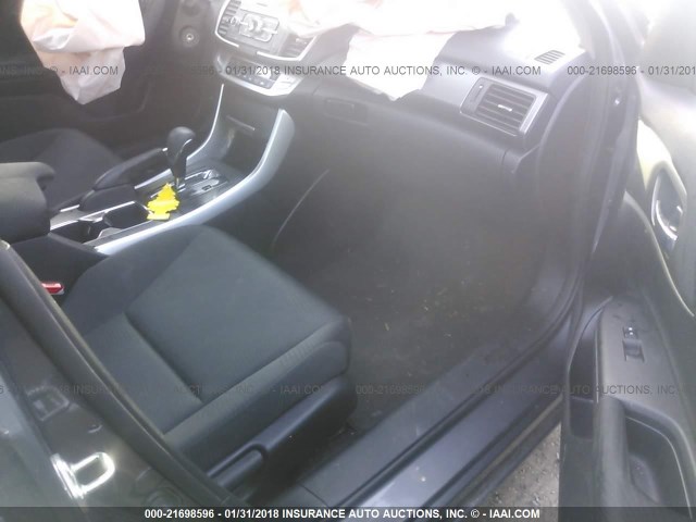 1HGCR2F34EA270724 - 2014 HONDA ACCORD LX GRAY photo 5