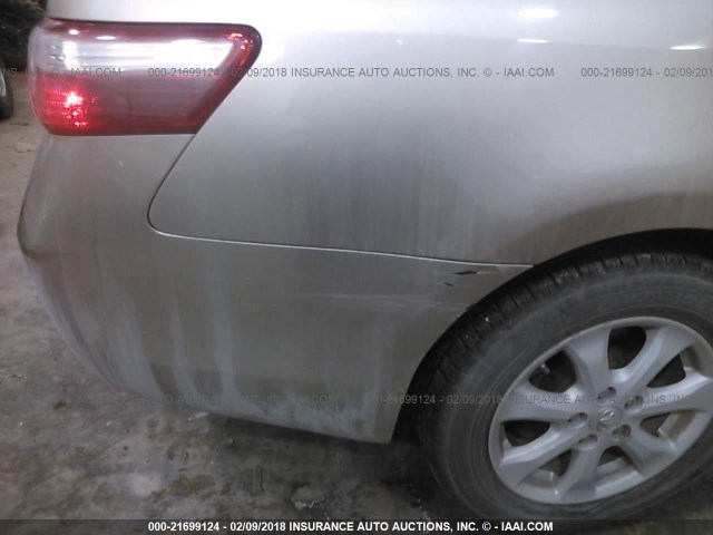 4T4BE46K79R122176 - 2009 TOYOTA CAMRY SE/LE/XLE GOLD photo 6
