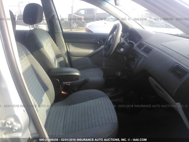 1FAFP34N67W132741 - 2007 FORD FOCUS ZX4/S/SE/SES 银色 照片 5