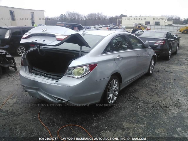 5NPEC4AC0DH518325 - 2013 HYUNDAI SONATA SE/LIMITED SILVER photo 4