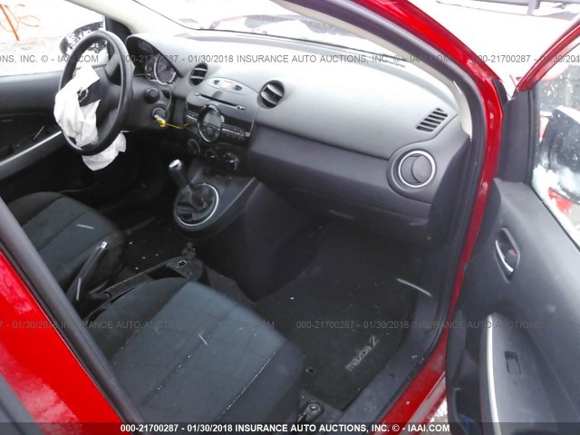 JM1DE1HZ4B0121094 - 2011 MAZDA MAZDA2 RED photo 5