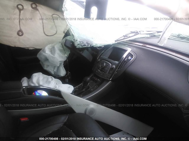 1G4GC5ER0DF253358 - 2013 BUICK LACROSSE SILVER photo 5