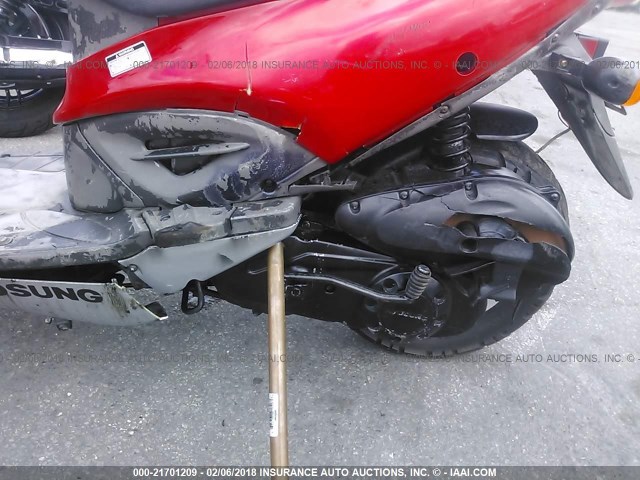 KM4CA105X51300056 - 2005 HYOSUNG SF50  RED photo 9