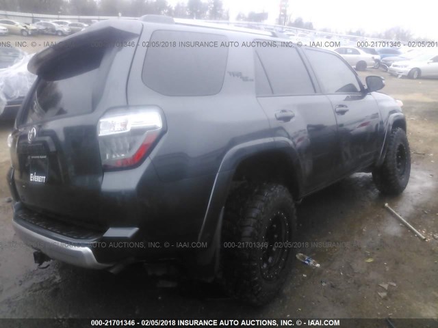 JTEBU5JR2H5466918 - 2017 TOYOTA 4RUNNER SR5 PREM/LTDL/TRAIL/TRD Szary zdjęcie 4