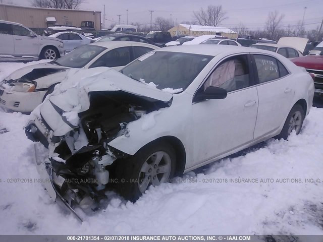 1G11A5SAXGF118562 - 2016 CHEVROLET MALIBU LIMITED LS WHITE photo 2