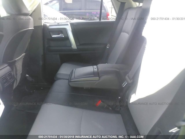 JTEBU5JR7J5492338 - 2018 TOYOTA 4RUNNER SR5 PREM/LTDL/TRAIL/TRD SILVER photo 8