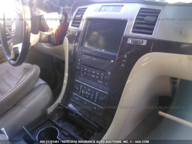 1GYFK638X8R147954 - 2008 CADILLAC ESCALADE LUXURY ოქროსფერი ფოტო 5