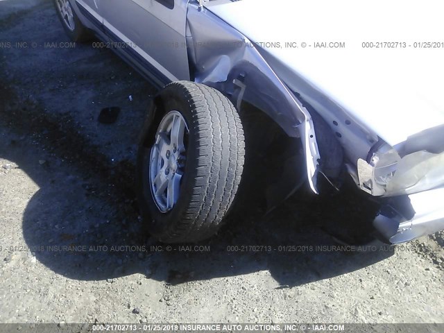 1J4GS48KX5C504870 - 2005 JEEP GRAND CHEROKEE LAREDO/COLUMBIA/FREEDOM 银色 照片 6