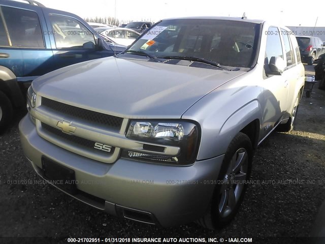 1GNES13H472294922 - 2007 CHEVROLET TRAILBLAZER SS SILVER photo 2