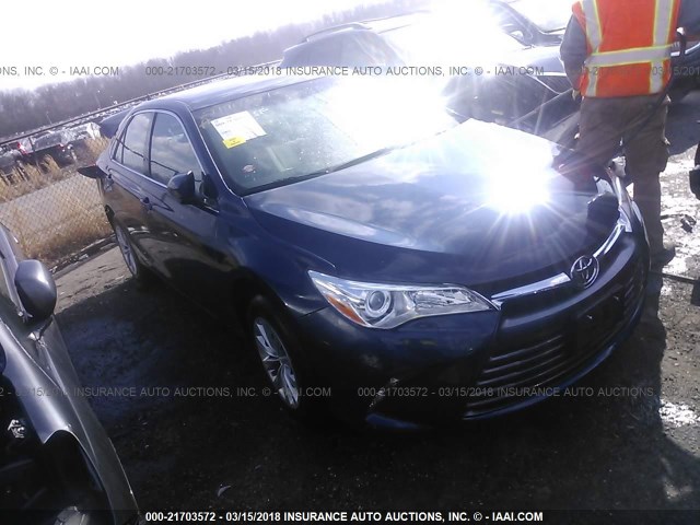 4T4BF1FK3GR521109 - 2016 TOYOTA CAMRY LE/XLE/SE/XSE BLUE photo 1