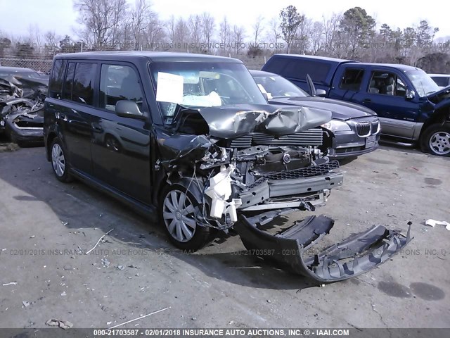 JTLKT324X50196347 - 2005 TOYOTA SCION XB GRAY photo 1