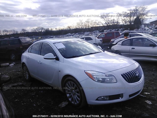 W04GP5ECXB1014151 - 2011 BUICK REGAL CXL WHITE photo 1