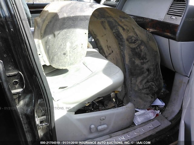 5LMFU28516LJ23848 - 2006 LINCOLN NAVIGATOR 黑色 照片 5