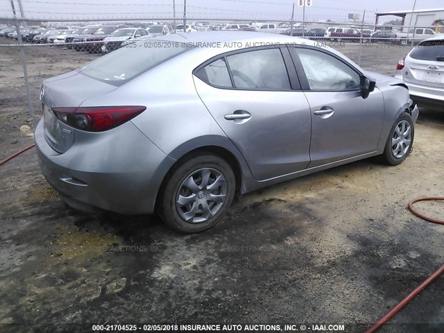 JM1BM1T74E1165756 - 2014 MAZDA 3 SV GRAY photo 4