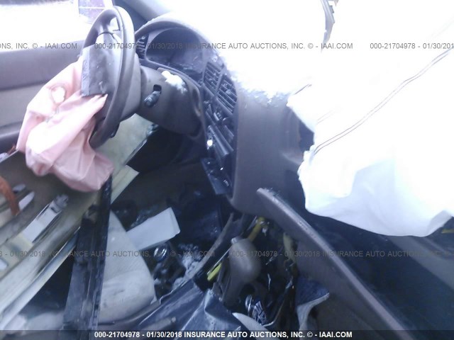 JT2BG12K7T0359335 - 1996 TOYOTA CAMRY DX/LE/XLE თეთრი ფოტო 5