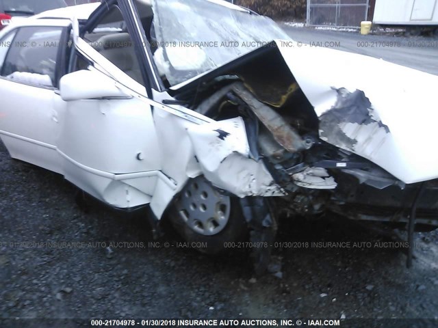 JT2BG12K7T0359335 - 1996 TOYOTA CAMRY DX/LE/XLE თეთრი ფოტო 6