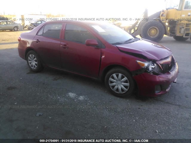 5YFBU4EE2DP177007 - 2013 TOYOTA COROLLA S/LE RED photo 1