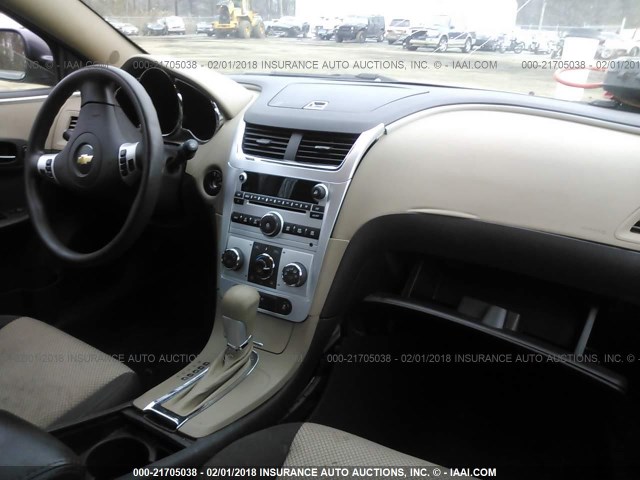 1G1ZB5E06CF278564 - 2012 CHEVROLET MALIBU LS 金色 照片 5