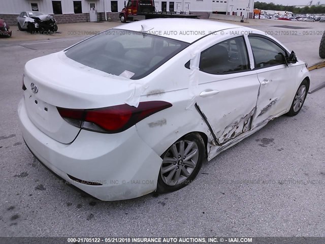 5NPDH4AE2FH563686 - 2015 HYUNDAI ELANTRA SE/SPORT/LIMITED WHITE photo 4