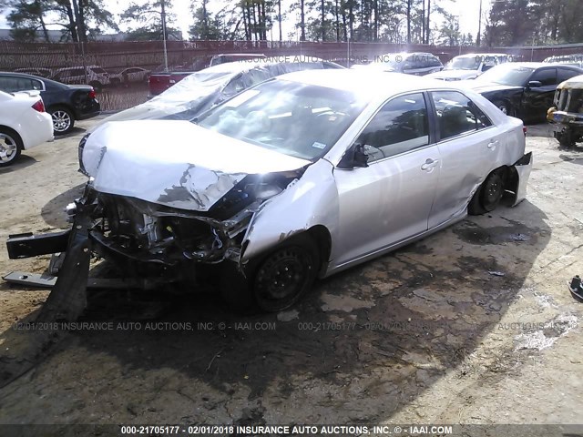 4T4BF1FK9ER404034 - 2014 TOYOTA CAMRY L/SE/LE/XLE 银色 照片 2