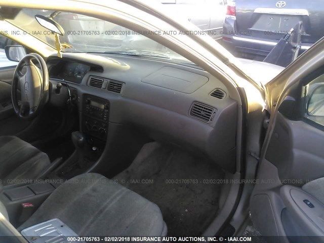 JT2BG22K5Y0478773 - 2000 TOYOTA CAMRY CE/LE/XLE GOLD photo 5