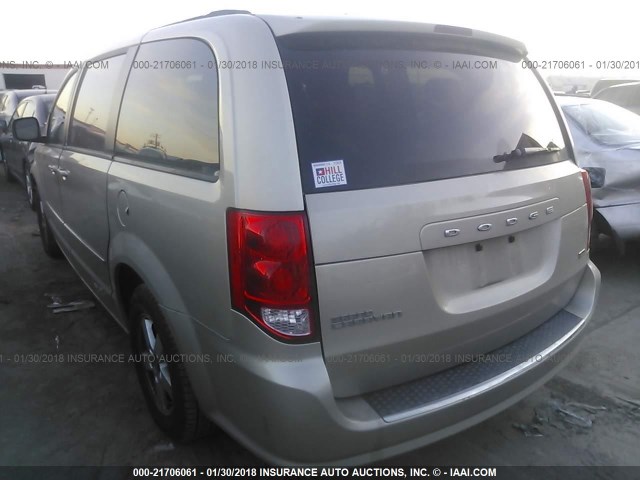 2C4RDGCG4DR550472 - 2013 DODGE GRAND CARAVAN SXT TAN photo 3