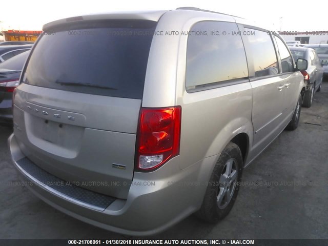 2C4RDGCG4DR550472 - 2013 DODGE GRAND CARAVAN SXT TAN photo 4