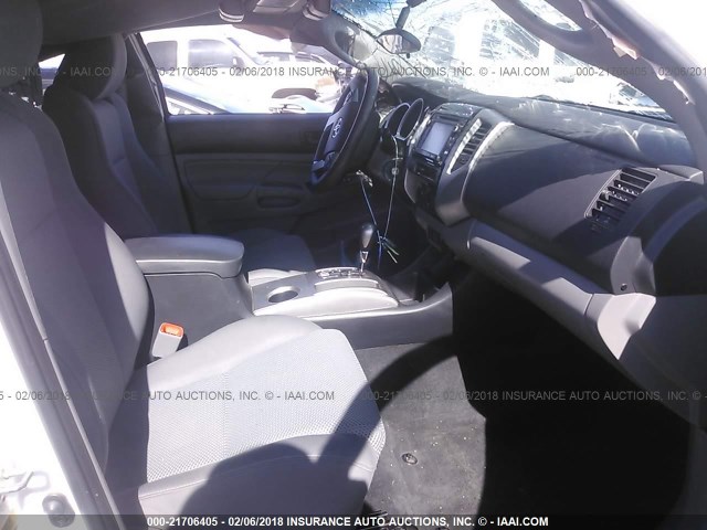 3TMJU4GN3FM184955 - 2015 TOYOTA TACOMA DOUBLE CAB PRERUNNER WHITE photo 5