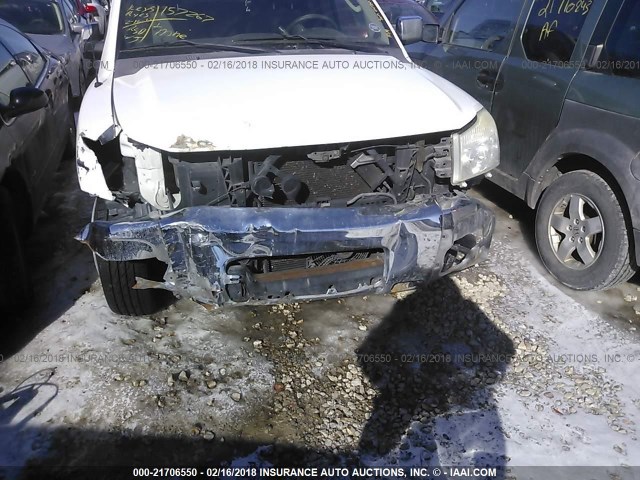 1N6AA07A85N569377 - 2005 NISSAN TITAN XE/SE/LE WHITE photo 6