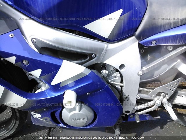 JYARJ04Y5XA000239 - 1999 YAMAHA YZFR6 L BLUE photo 9