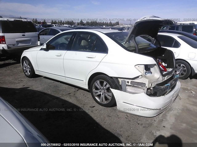 WDDGF81X49R047523 - 2009 MERCEDES-BENZ C 300 4MATIC WHITE photo 3