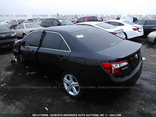 4T1BF1FK1EU426085 - 2014 TOYOTA CAMRY L/SE/LE/XLE 黑色 照片 3