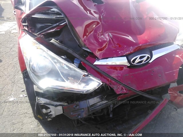 KMHTC6ADXDU167212 - 2013 HYUNDAI VELOSTER RED photo 6