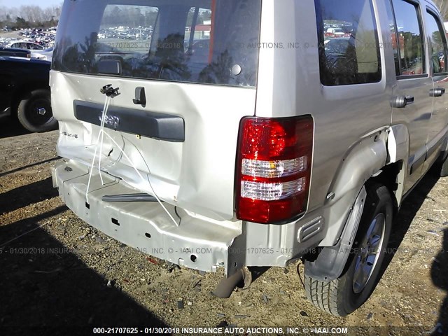 1J8GN28K69W523169 - 2009 JEEP LIBERTY SPORT SILVER photo 6