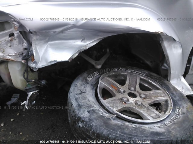 1D4HB58N14F104089 - 2004 DODGE DURANGO LIMITED SILVER photo 6