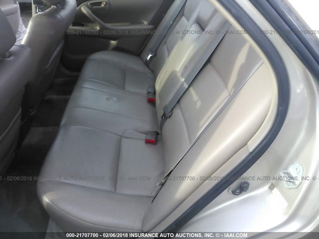 4T1BF28K11U962757 - 2001 TOYOTA CAMRY LE/XLE GOLD photo 8