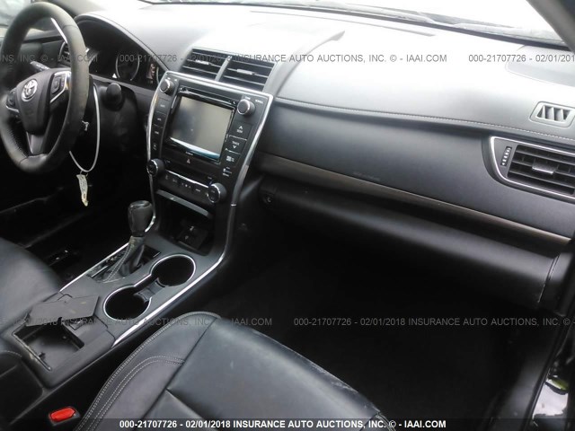 4T1BK1FKXGU572970 - 2016 TOYOTA CAMRY XSE/XLE Qara foto 5