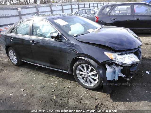 4T1BF1FK0EU823559 - 2014 TOYOTA CAMRY L/SE/LE/XLE შავი ფოტო 1