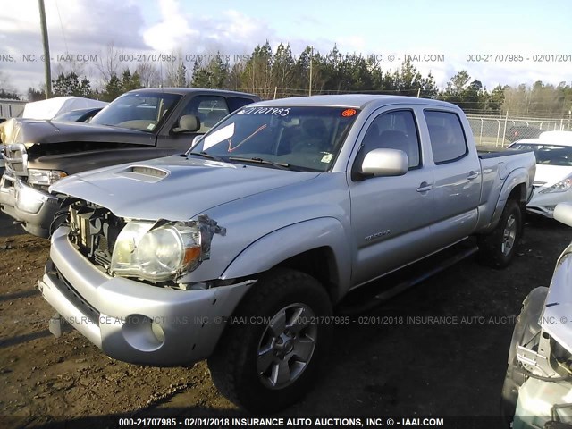 5TEKU72N65Z023322 - 2005 TOYOTA TACOMA DBL CAB PRERUNNER LNG BED SILVER photo 2