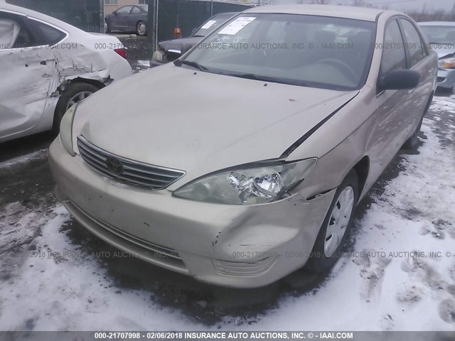 4T1BE32K65U516322 - 2005 TOYOTA CAMRY LE/XLE/SE 金色 照片 6
