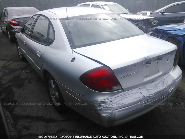1FAFP55UX2A157052 - 2002 FORD TAURUS SES SILVER photo 3