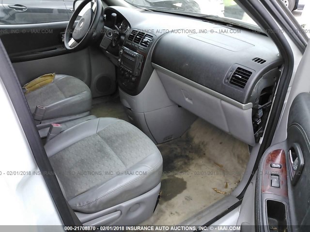 1GNDV23L05D201229 - 2005 CHEVROLET UPLANDER LS WHITE photo 5